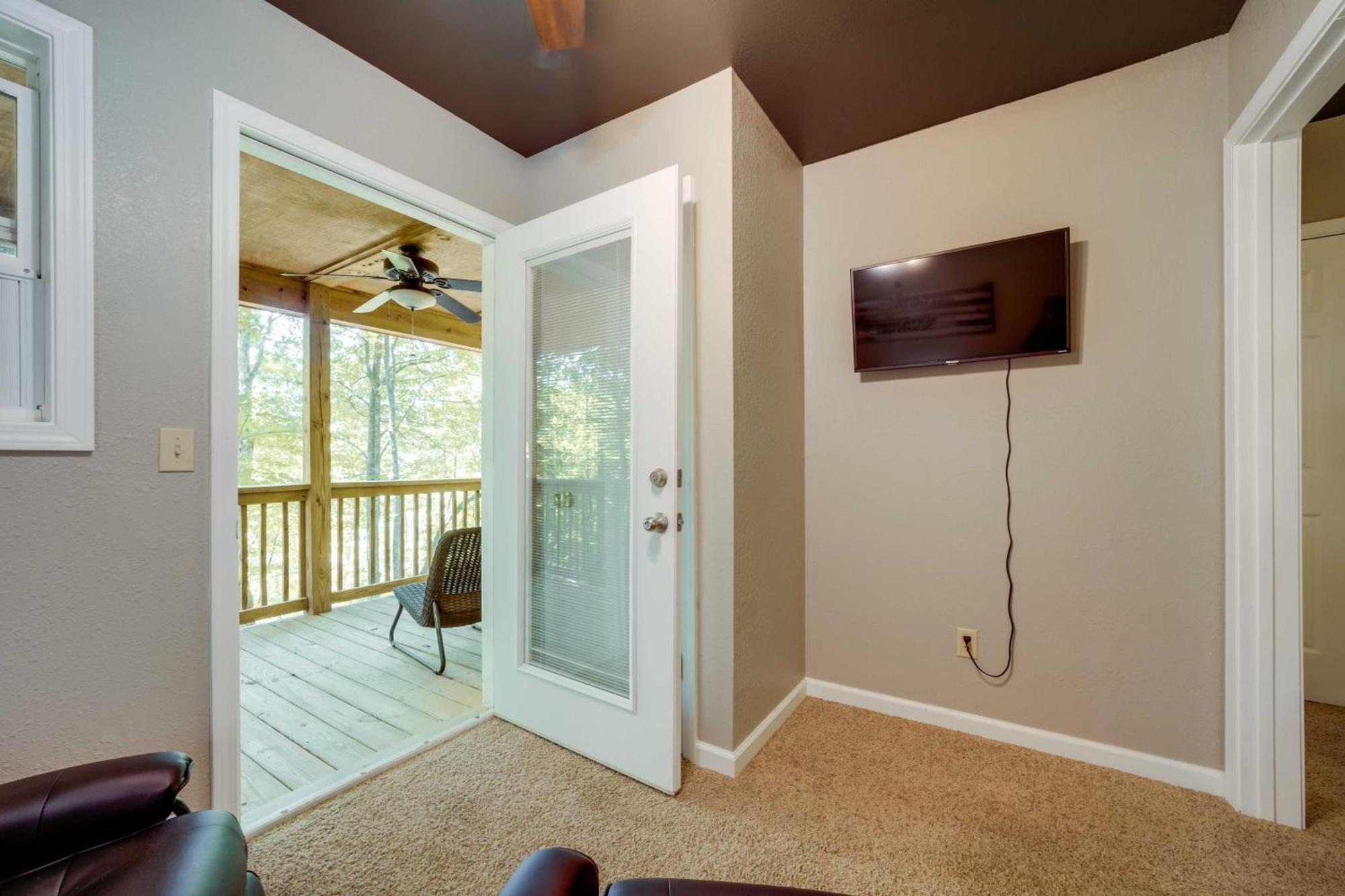Cozy Whittier Cabin And Yard And Hot Tub, Pets Welcome Exterior foto