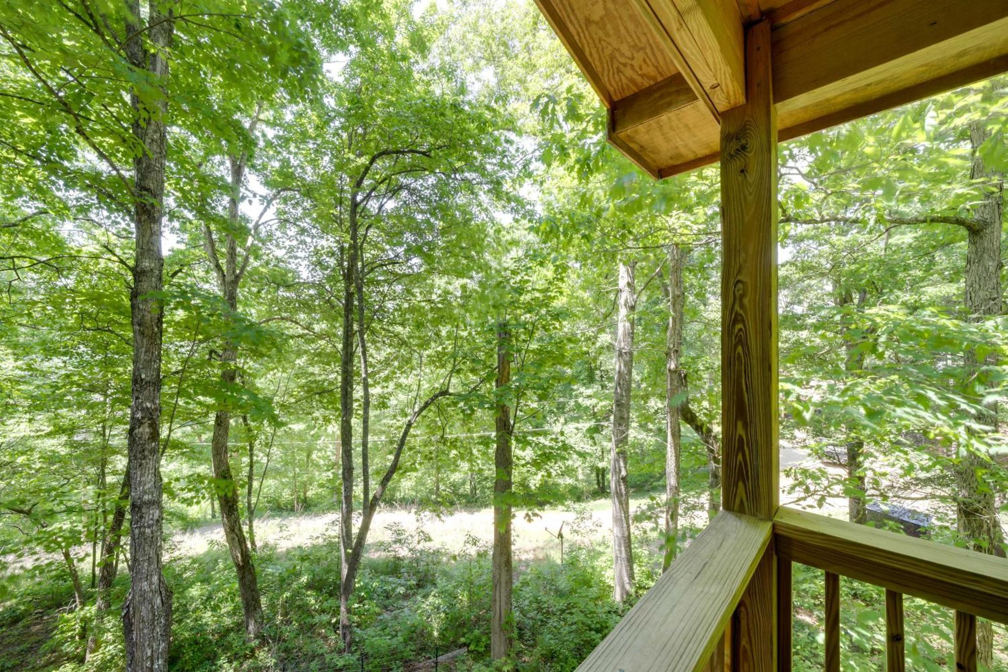 Cozy Whittier Cabin And Yard And Hot Tub, Pets Welcome Exterior foto